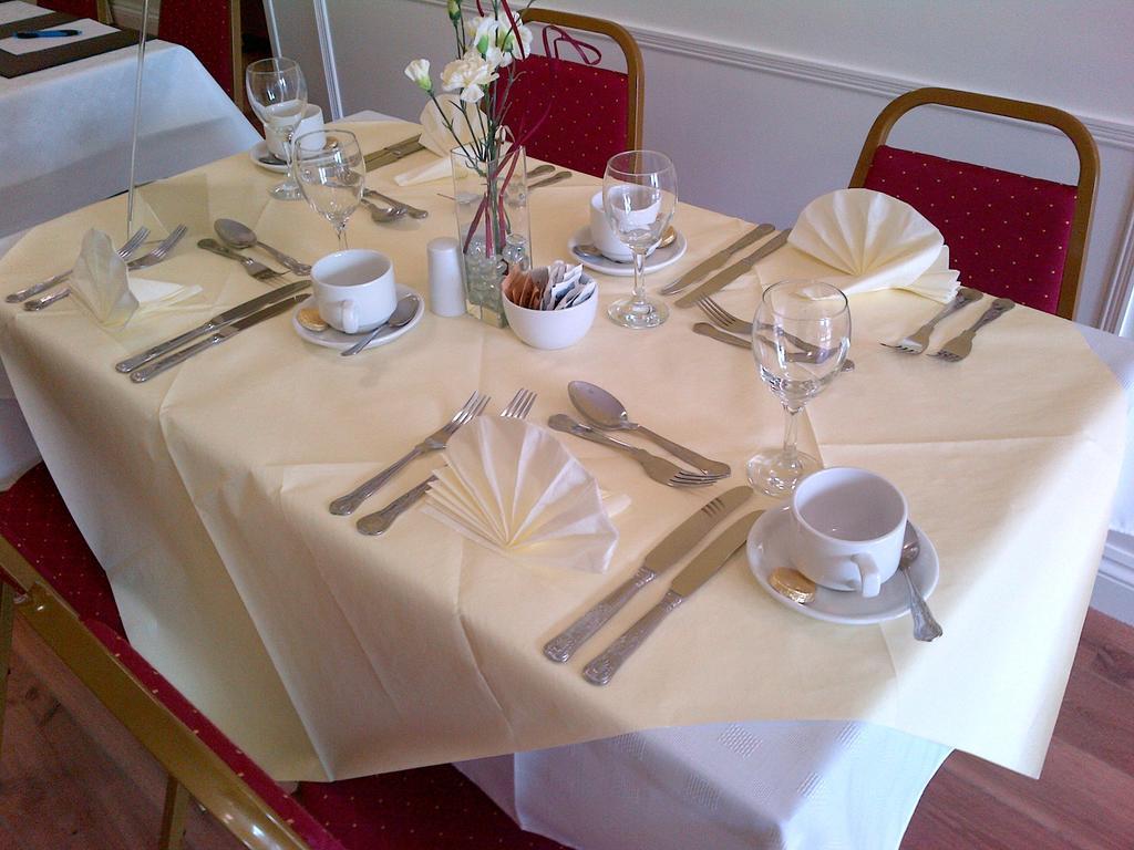 Emlyn Arms Bed & Breakfast Llanarthney Luaran gambar